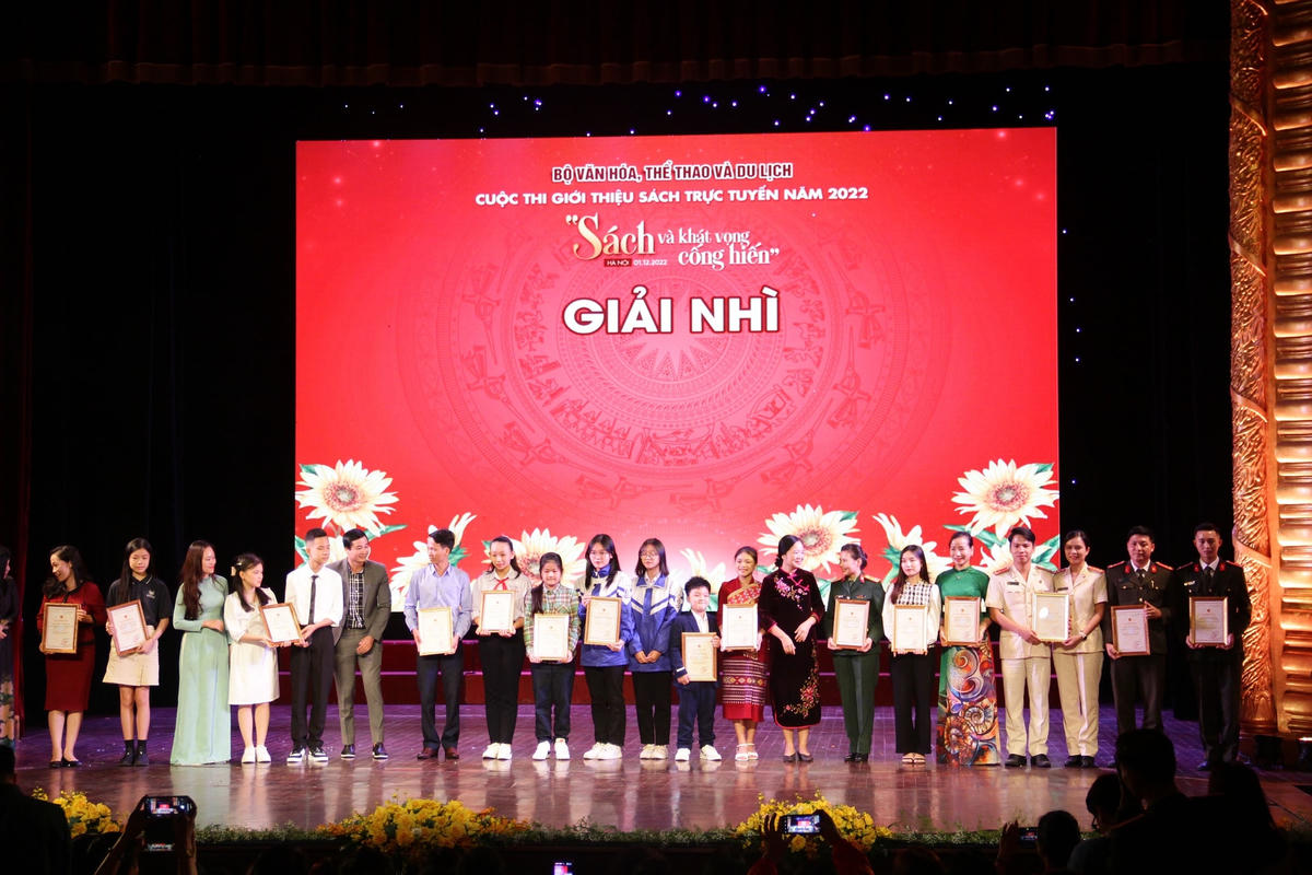 Trao giải cuộc thi 'Sách và Khát vọng cống hiến'