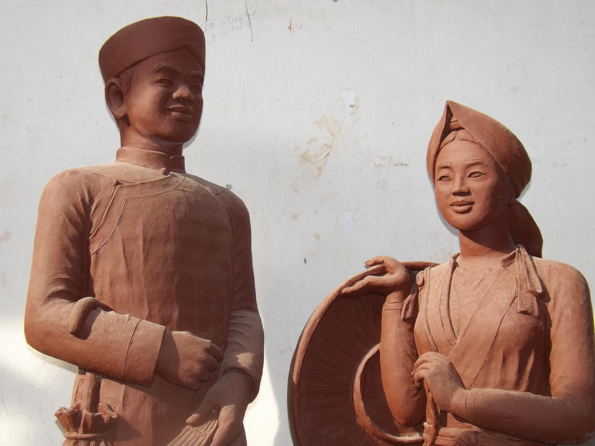 Sản phẩm làng gốm Phù Lãng.