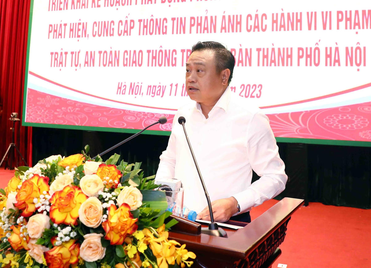 Chủ tịch UBND TP Hà Nội Trần Sỹ Thanh yêu cầu Công an thành phố cần phát huy vai trò, chỉ đạo xử lý nghiêm, thông báo kết quả xử lý công khai, tạo hiệu ứng răn đe.