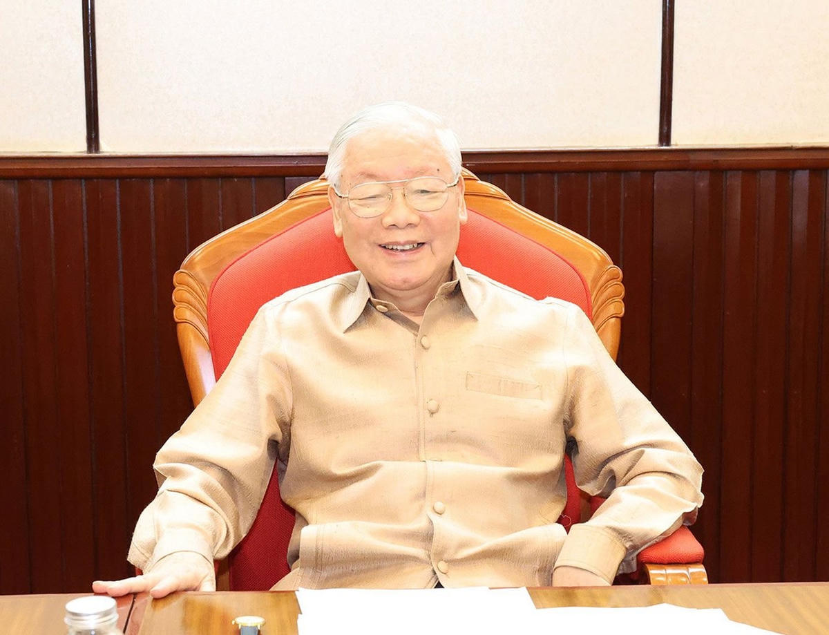 anh-bai-tren-moi.jpg
