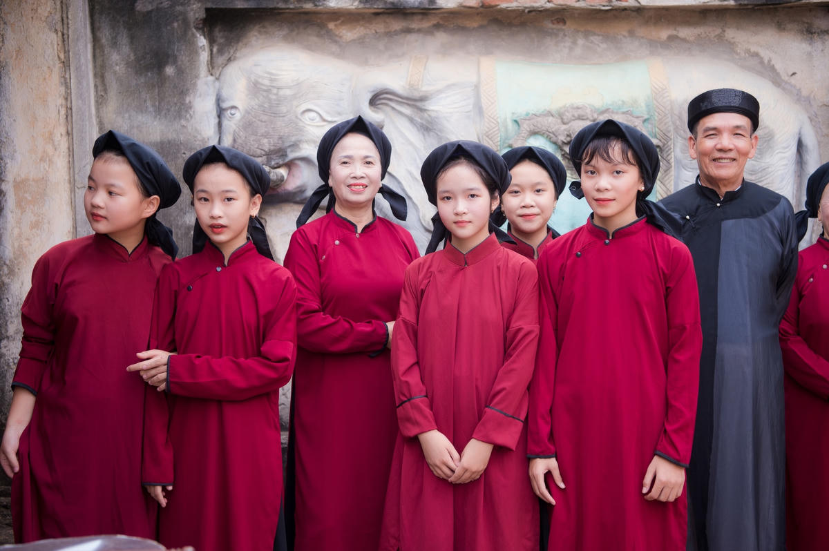 Các thí sinh Hoa hậu Du lịch Thế giới cùng tham gia hát xoan, gói bánh chưng, giã bánh dày.