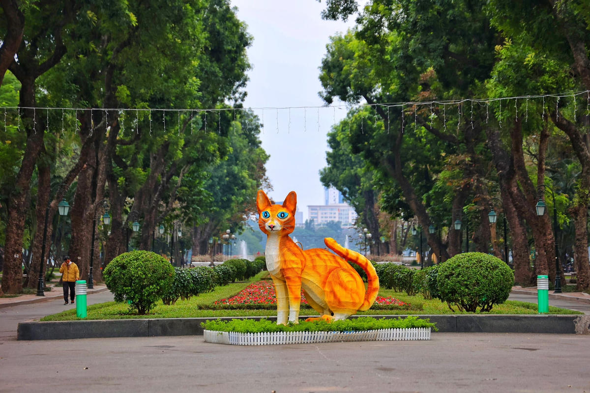 [ẢNH] Hà Nội: Gấp rút hoàn thiện không gian phố đi bộ Trần Nhân Tông