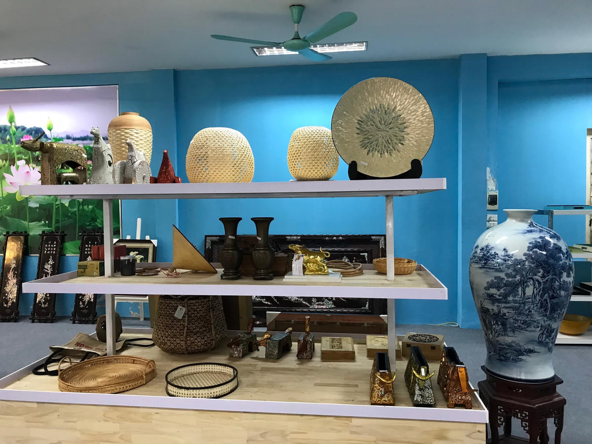 Gian trưng bày tại buổi triển lãm. 