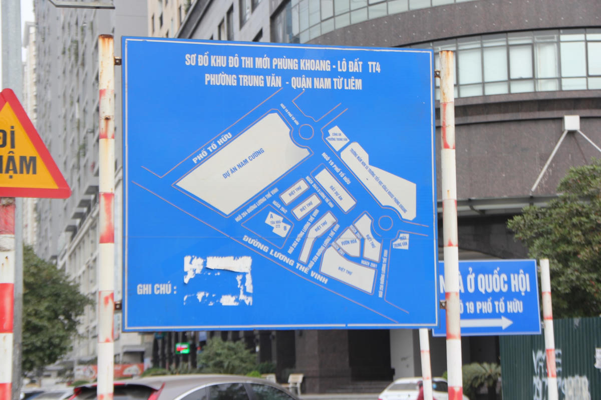 Ngoài dự án KĐT mới Dương Nội thì nhiều diện tích đất tại KĐT mới Phùng Khoang cũng bây tôn bỏ trống