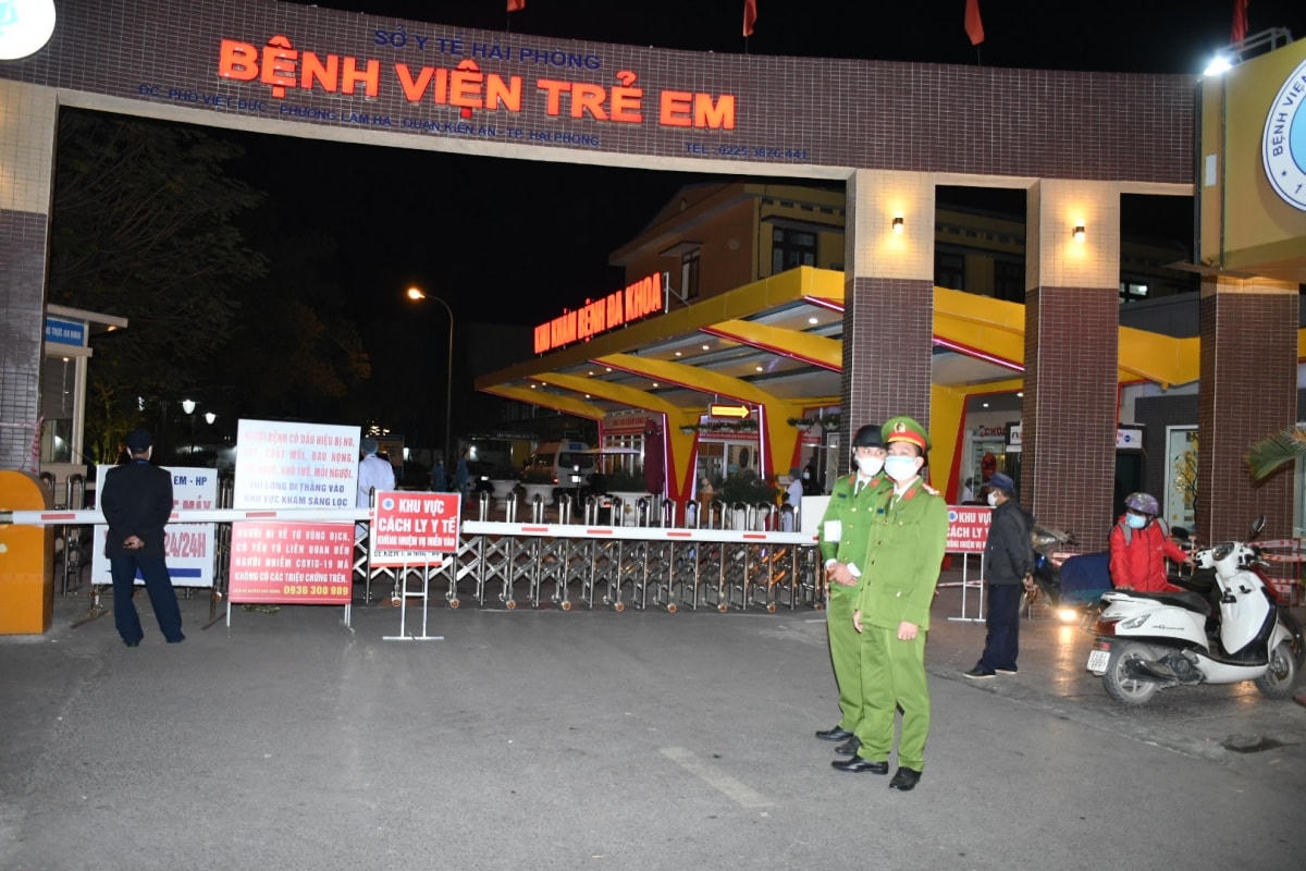 Các biện pháp kiểm soát dịch thiết lập tại Bệnh viện Trẻ em (thành phố Hải Phòng).