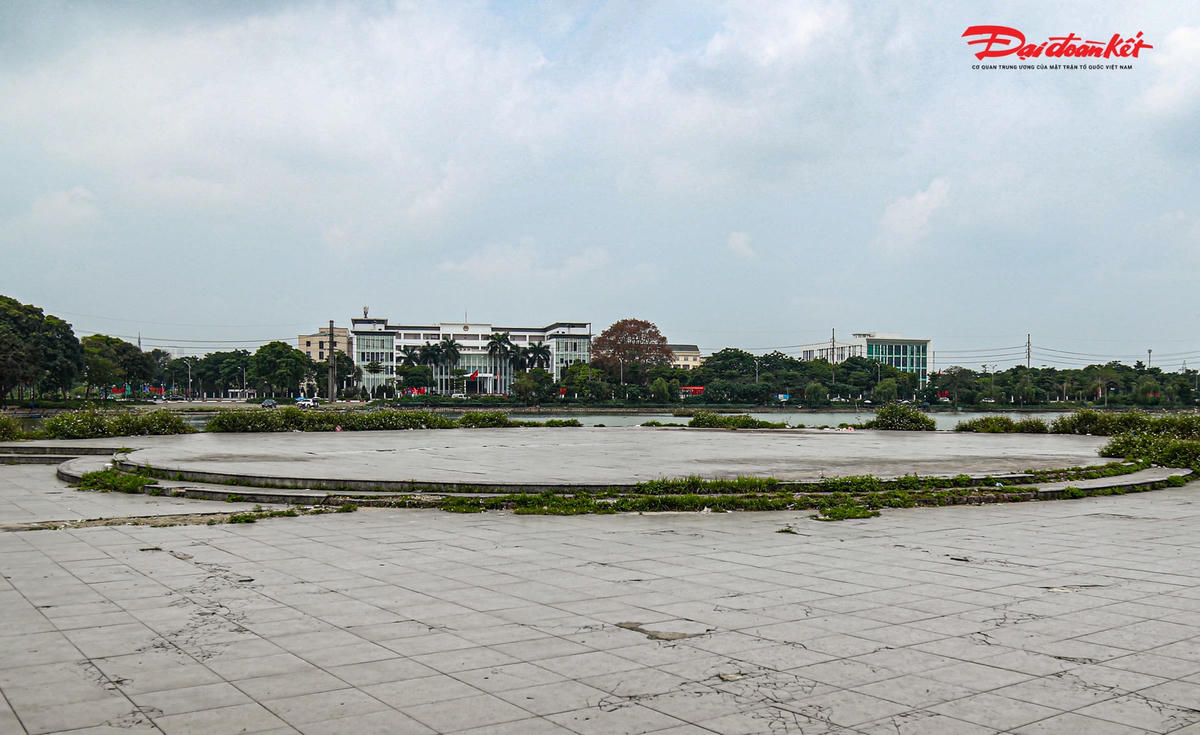 Tuy nhiên, sau nhiều năm đưa vào sử dụng nhưng không được duy tu, hiện công viên này đang xuống cấp nghiêm trọng.
