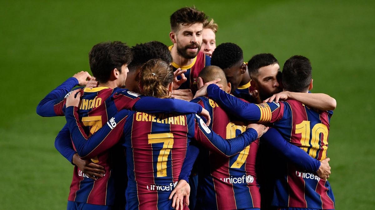 Barcelona có nguy cơ không được tham dự La Liga nếu không giảm quỹ lương.