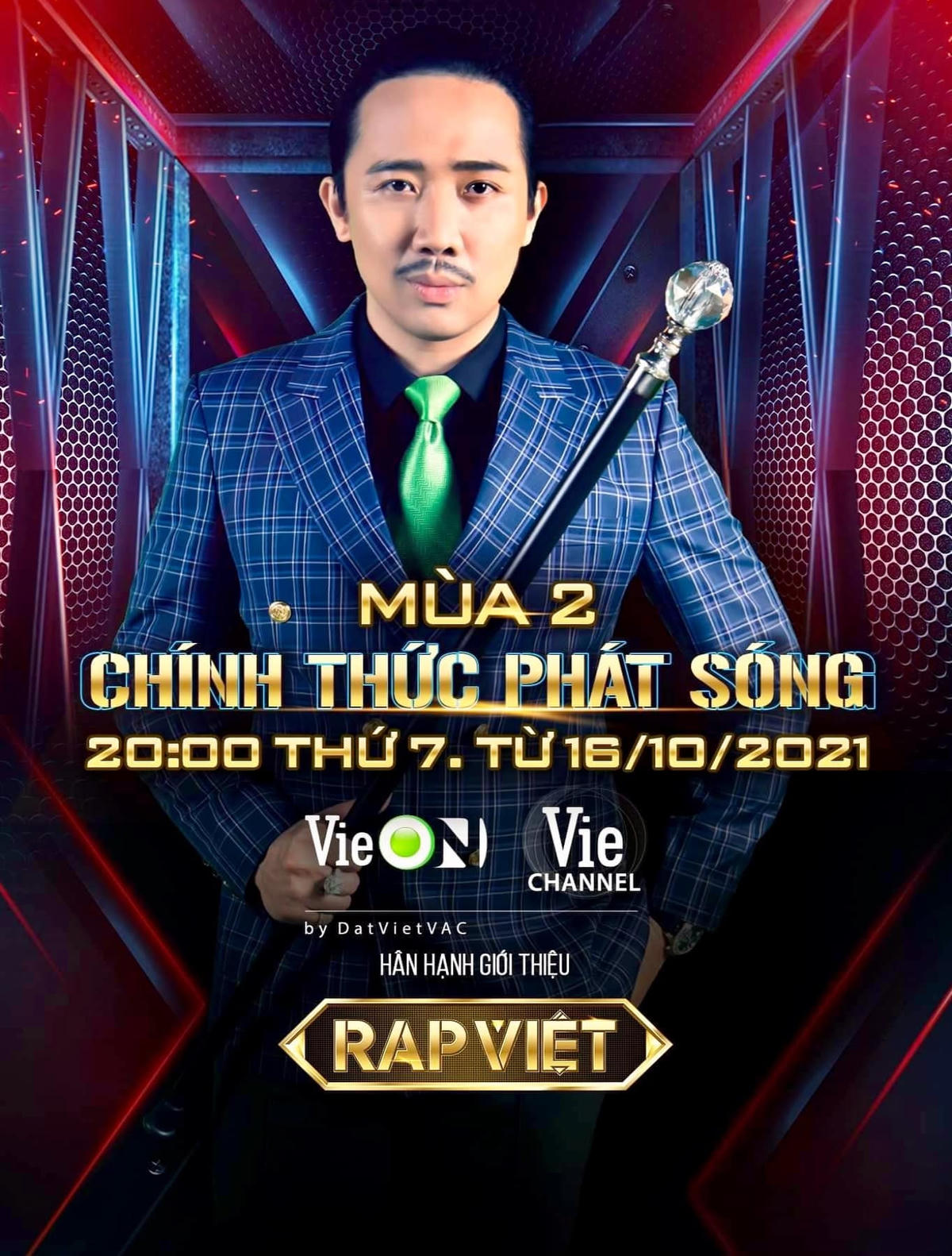 Trấn Thành gây tranh cãi khi tiếp tục làm MC dẫn chương trình Rap Việt năm 2021.  