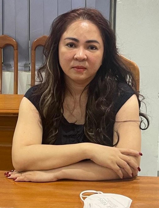Một số người "quay xe" từ yêu thích sang ghét cay, ghét đắng bà Nguyễn Phương Hằng. Ảnh: MXH. 