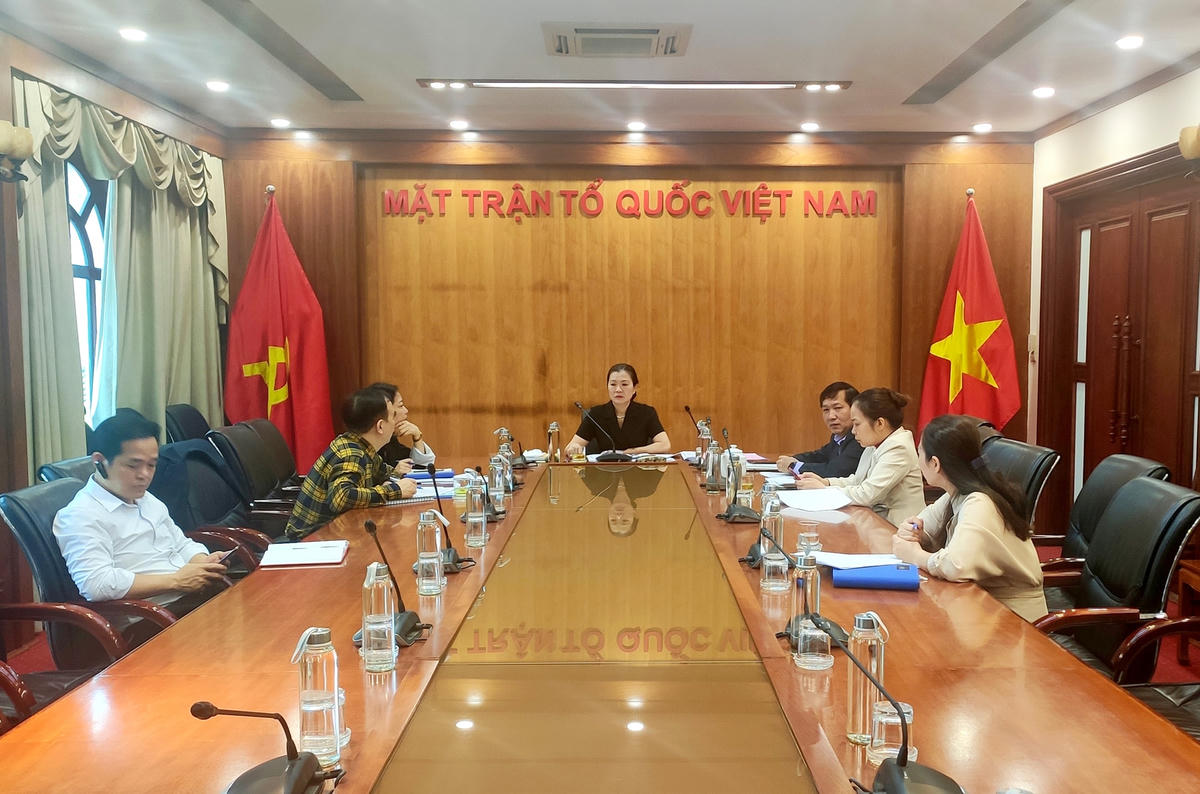Các đại biểu tham dự cuộc họp trực tuyến tại điểm cầu UBTƯ MTTQ Việt Nam.