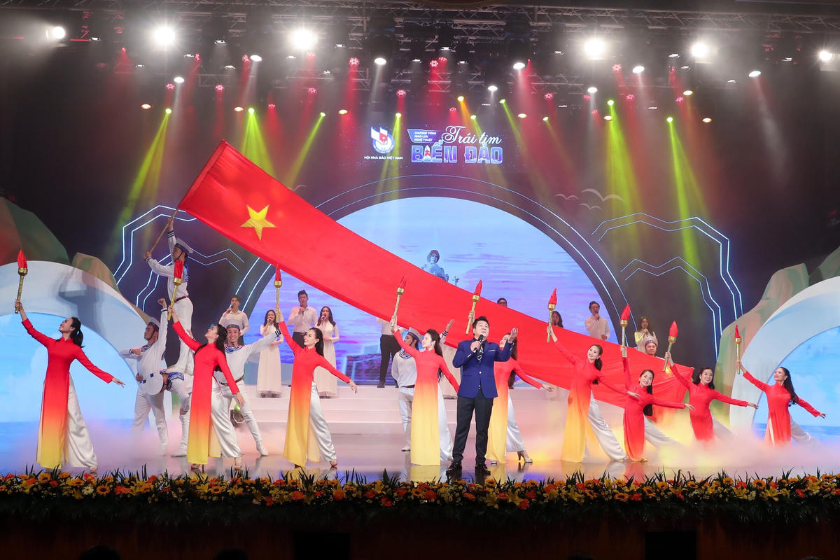 NSND Quốc Hưng.
