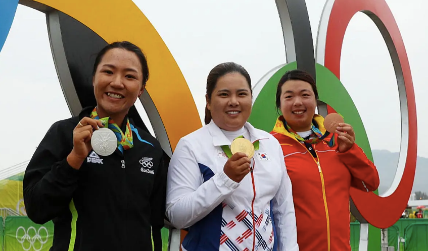 Inbee Park (giữa) từng giành HCV Olympic Rio 2016, giờ tiếp tục là niềm hy vọng vàng của golf nữ Hàn Quốc tại Olympic Tokyo 2020.