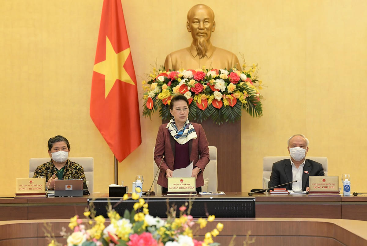 Chủ tịch Quốc hội Nguyễn Thị Kim Ngân phát biểu bế mạc phiên họp 53 Ủy ban Thường vụ Quốc hội.