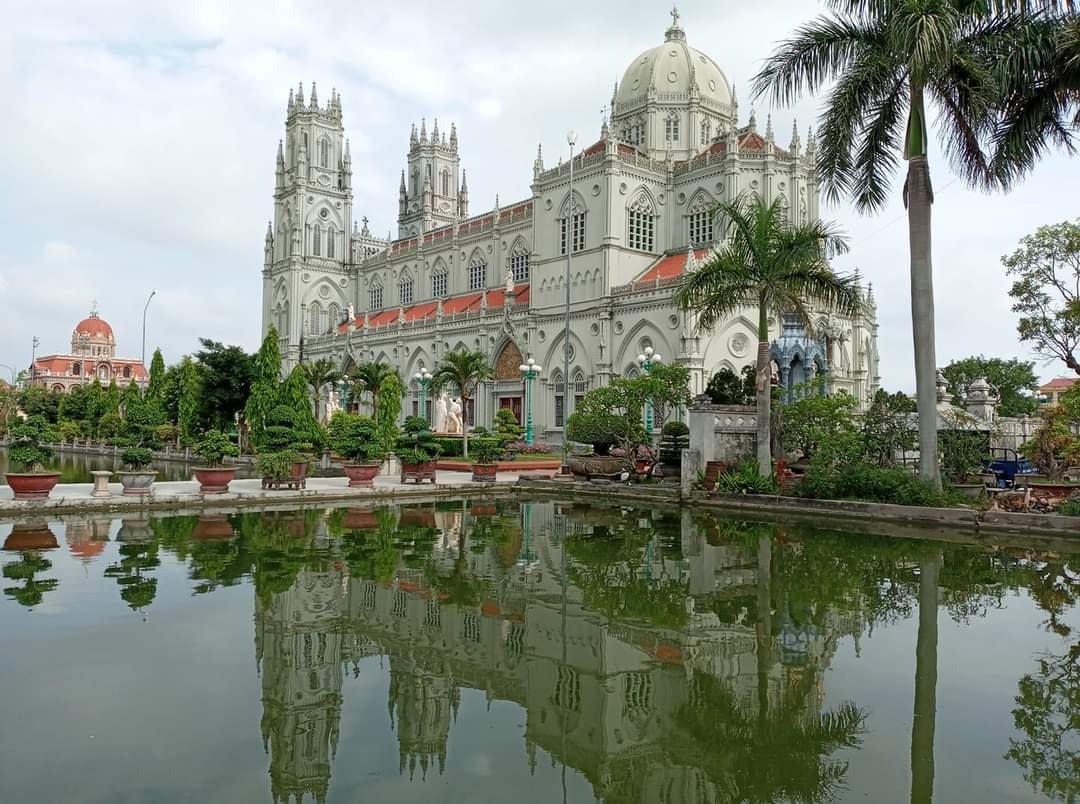 Đền Thánh Kiên Lao (xã Xuân Tiến, huyện Xuân Trường, tỉnh Nam Định).