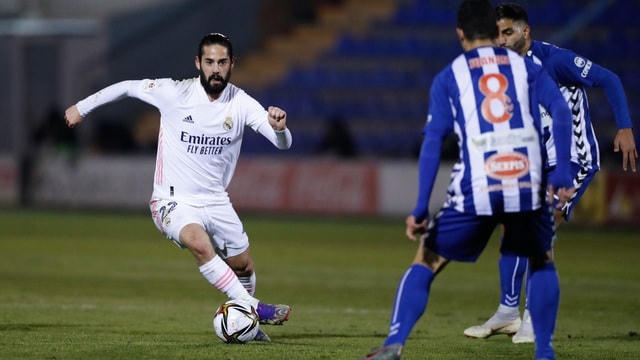 Isco trong lần hiếm hoi được đá chính trong màu áo Real Madrid, anh chơi năng nổ và liên tục xuyên phá hàng thủ đối phương.
