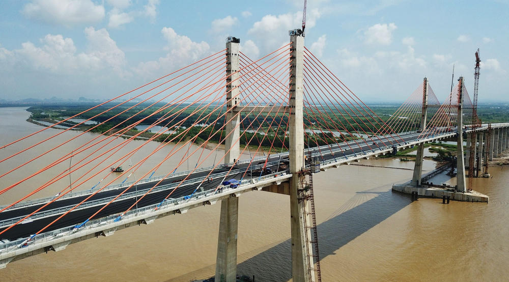 Cầu Bạch Đằng nối Quảng Ninh- Hải Phòng.