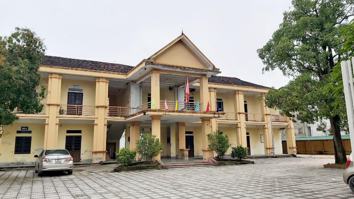 Trước đó, 2 cán bộ, lãnh đạo CDC Nghệ An đã bị Bộ Công an khởi tố liên quan đến Việt Á.