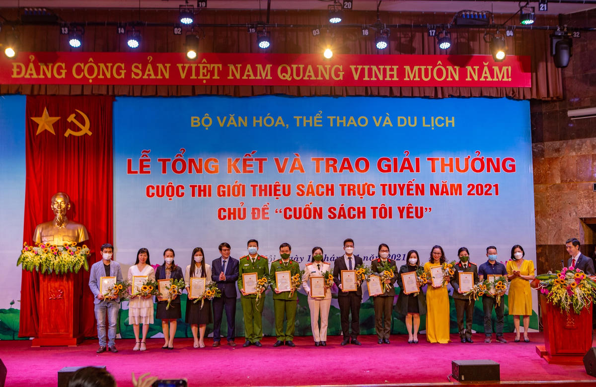 Những ứng viên xuất sắc được vinh danh tại buổi lễ.