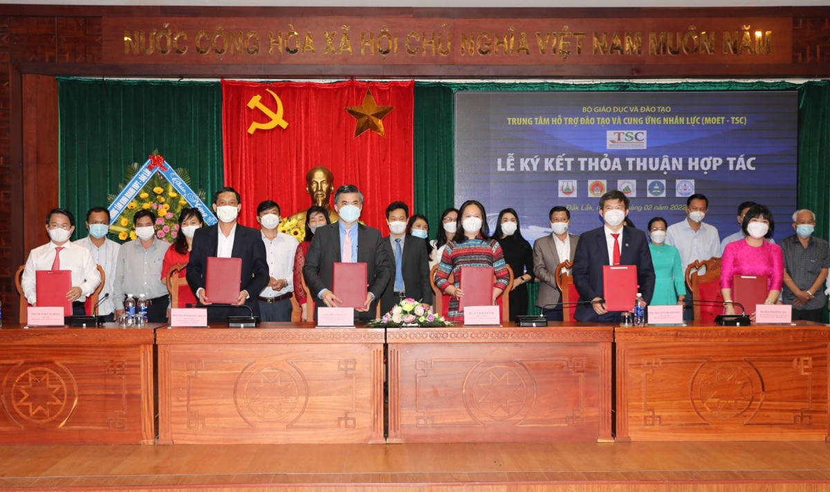 Nâng cao chất lượng nguồn nhân lực giáo dục vùng Tây Nguyên