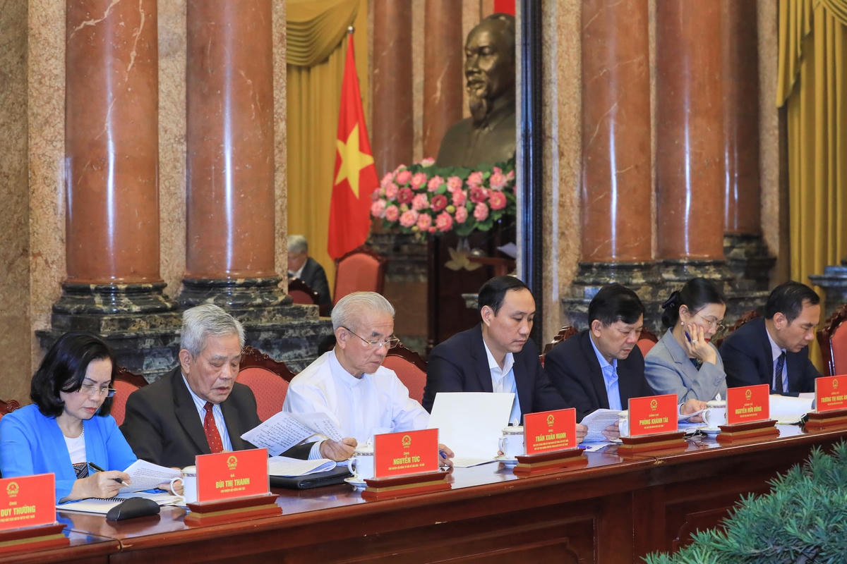 Các đại biểu tham dự Hội nghị.