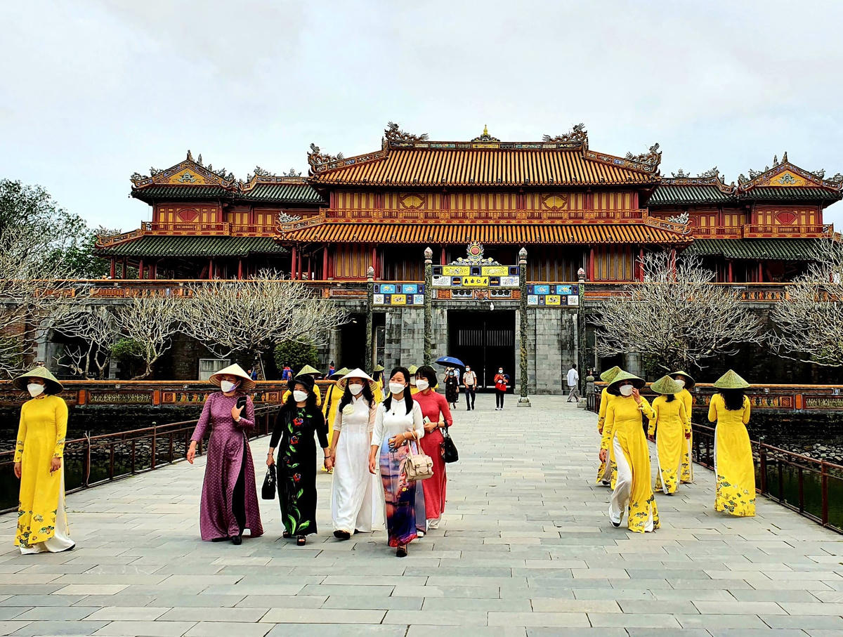   Du lịch Thừa Thiên-Huế khởi sắc.