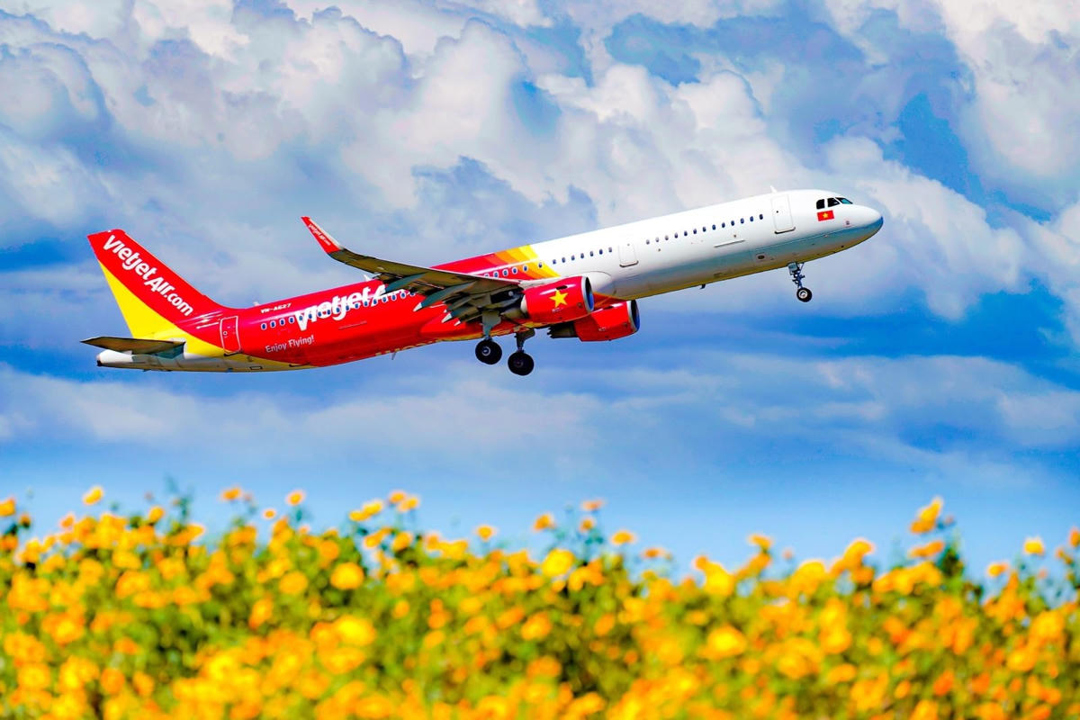 Bay Vietjet đi muôn nơi với 20 kg hành lý miễn phí