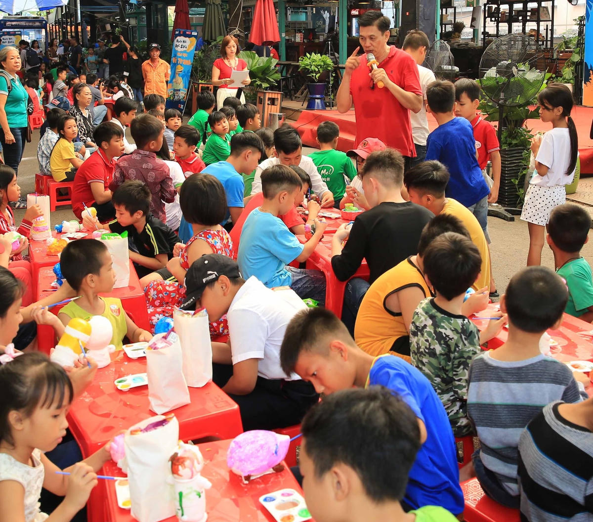 Nhiều loại hình học tiếng Anh mới tích hợp khả năng thực hành cho học sinh được cấp phép hoạt động.