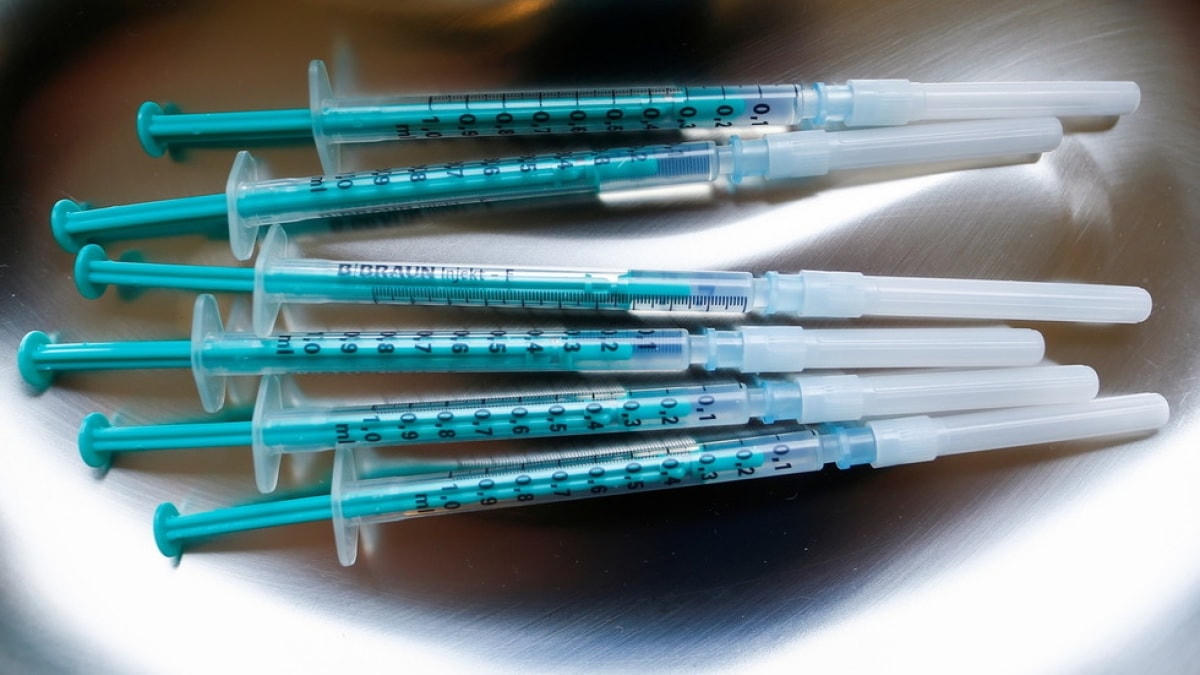 Đức: 200 người được tiêm nước muối thay vì vaccine Covid-19