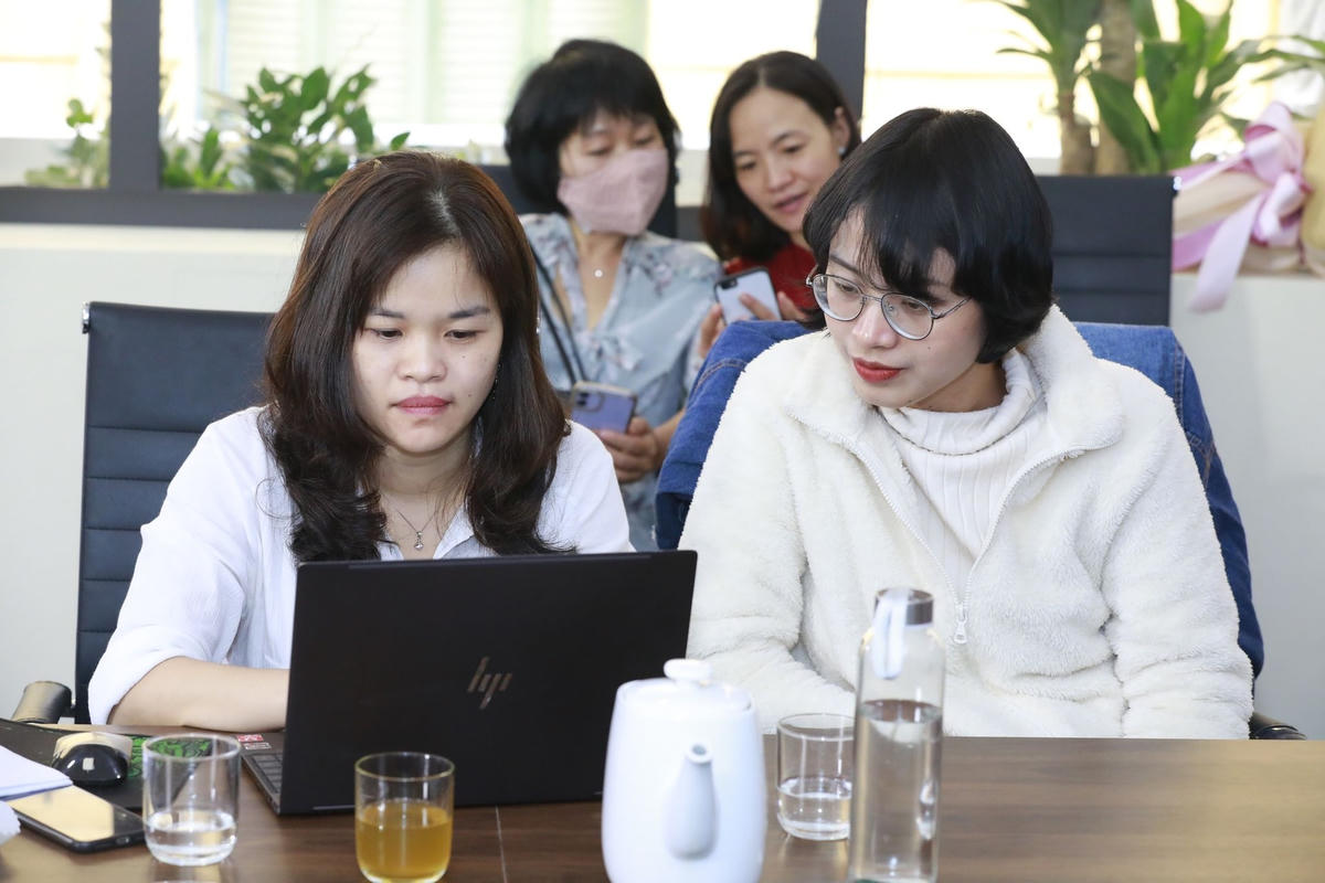 [ẢNH] Giao lưu trực tuyến: 'Biệt dược' chữa ung thư