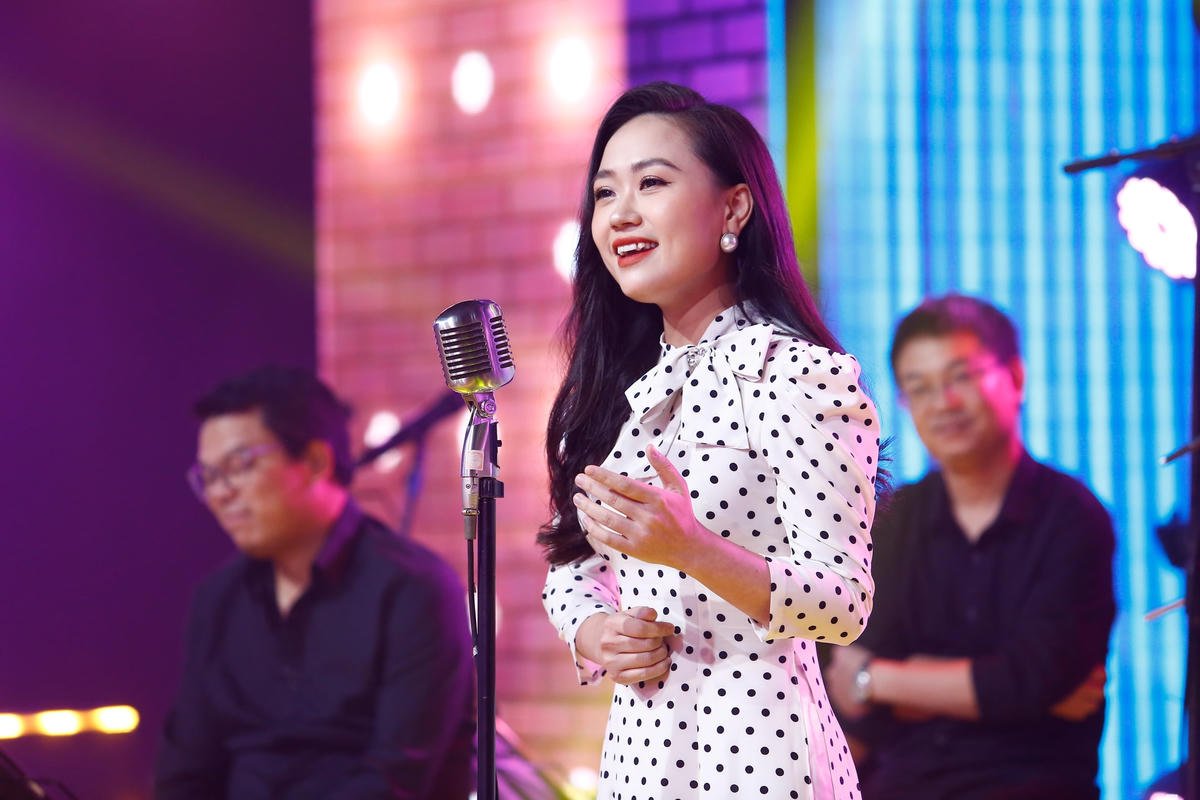 Phần trình diễn của ca sĩ Phương Thanh Sao Mai.