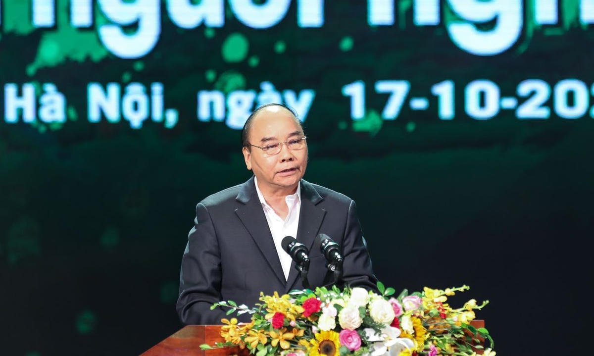 Thủ tướng Chính phủ Nguyễn Xuân Phúc phát biểu tại Chương trình "Cả nước chung tay Vì người nghèo" năm 2020. Ảnh: Quang Vinh.