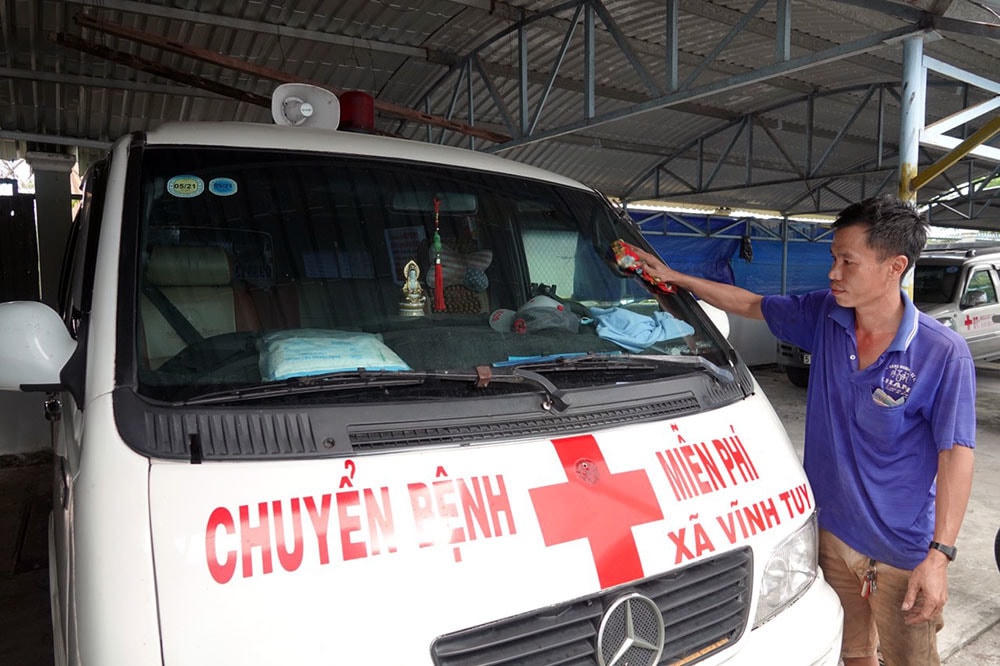 Đến nay anh Giang đã chạy được 730 chuyến xe chuyển viện miễn phí.  