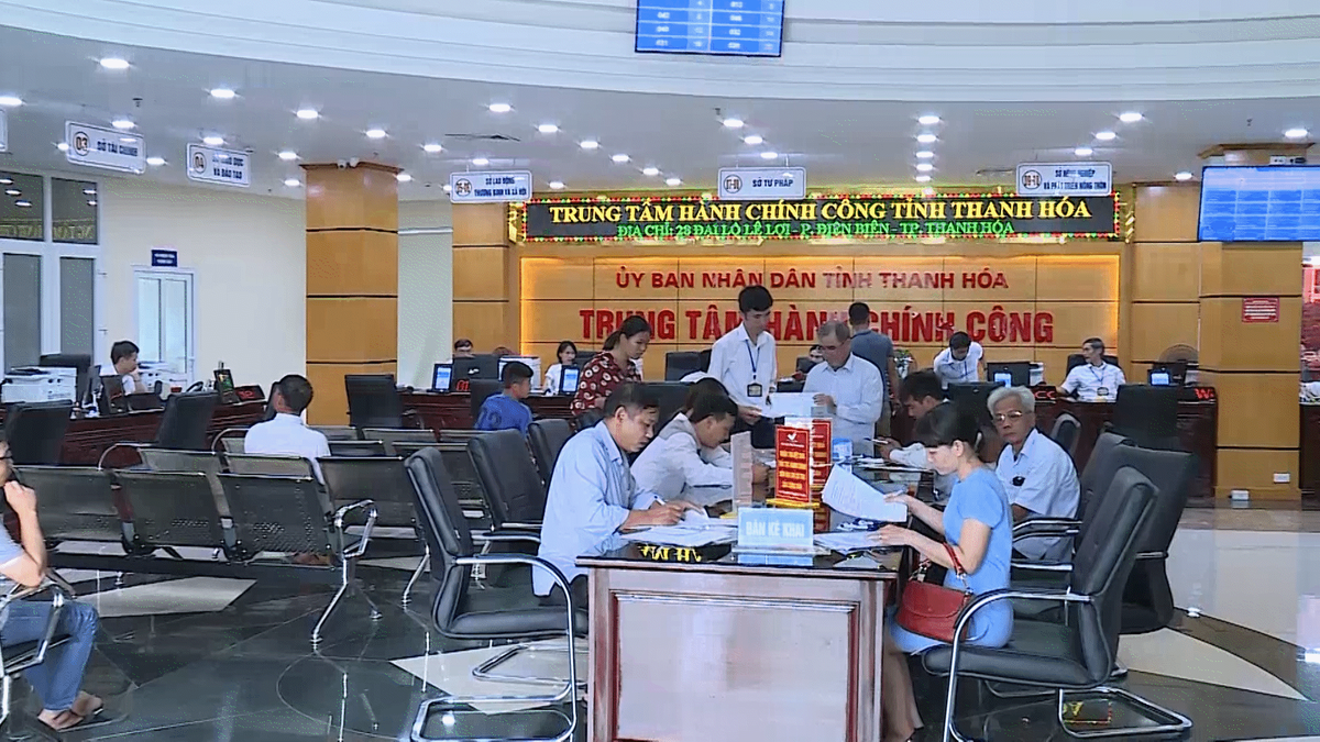 Sau nhiều năm đứng 'áp chót', Thanh Hóa đã mạnh dạn áp dung CNTT vào giải quyết TTHC và thu được nhiều kết quả đáng kể.
