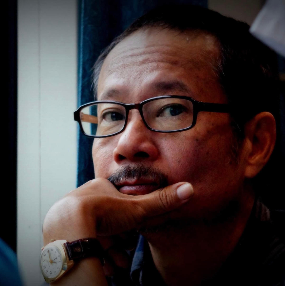 Họa sĩ Đặng Tiến.