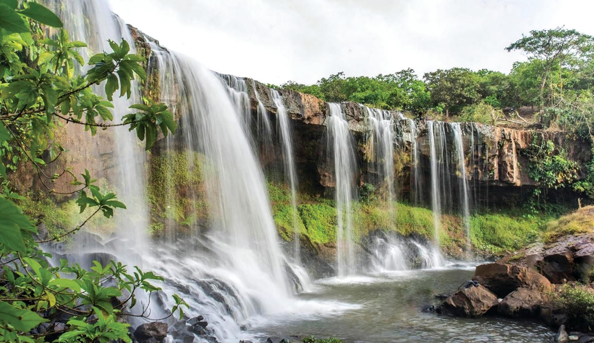 Vẻ đẹp thơ mộng của thác Mơ.
