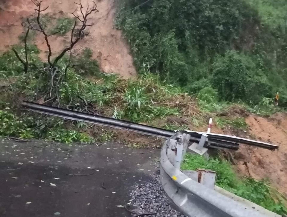 Hiện trường vụ sạt lở.