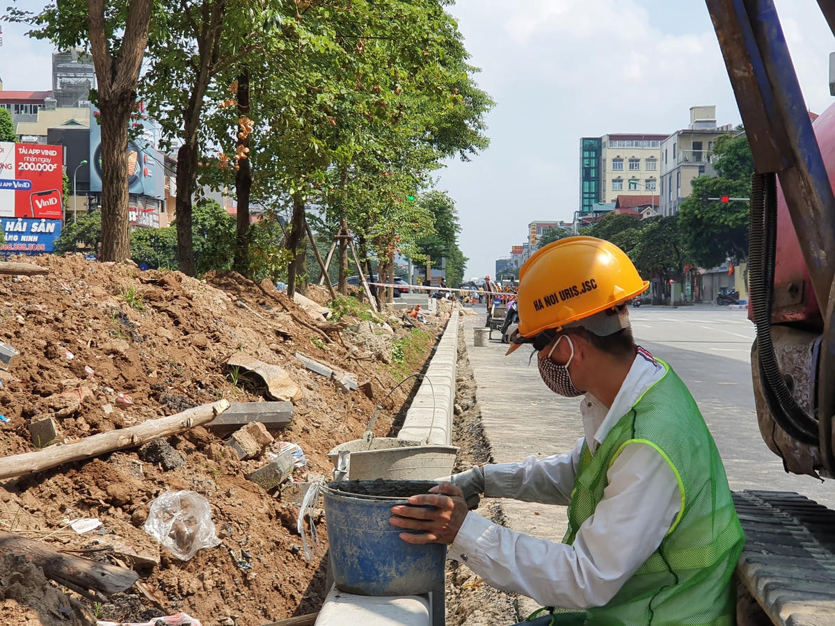 Các đơn vị thi công vẫn đang gấp rút thực hiện các hạng mục còn lại.