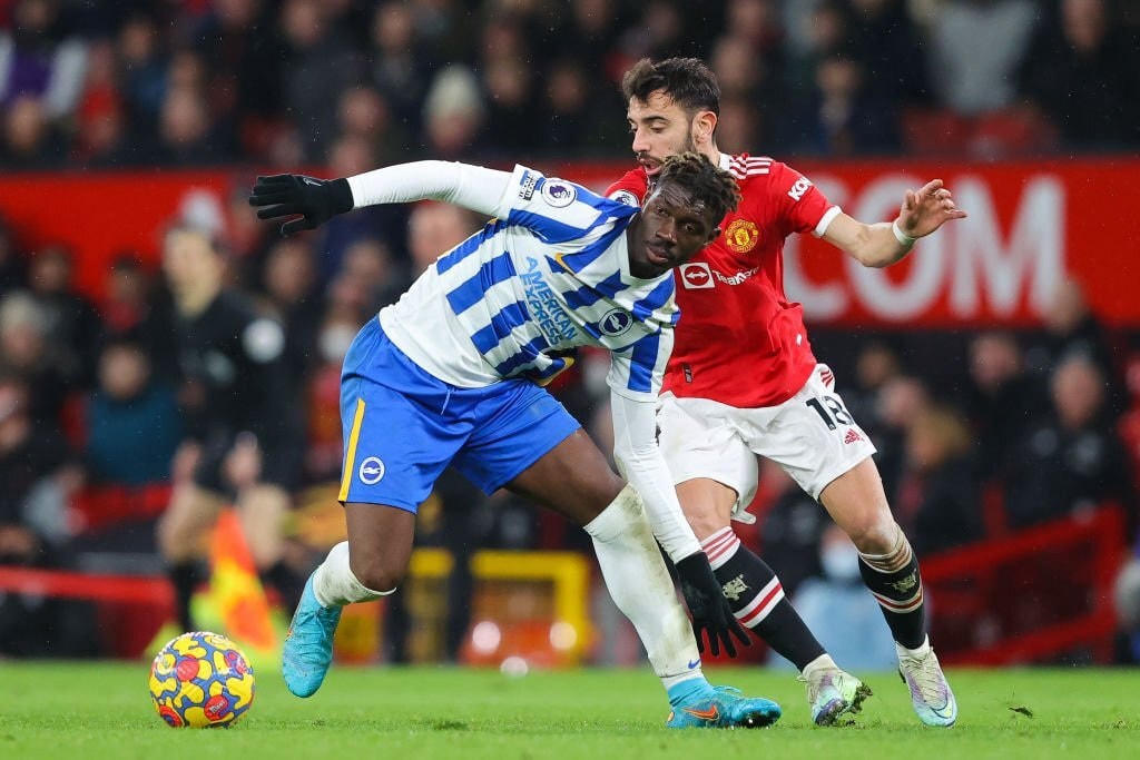Brighton gây ra nhiều khó khăn cho Man Utd trong hiệp một.