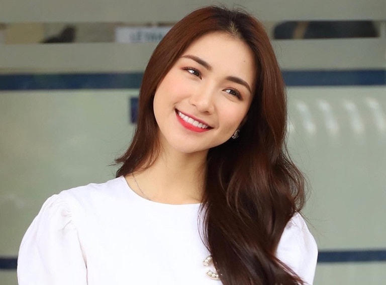 Nữ ca sĩ 27 tuổi cho biết cô và Minh Hải chưa đăng ký kết hôn nên không cần thực hiện thủ tục pháp lý.