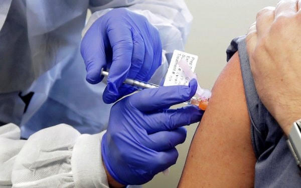 ‘Thư chung’ phản đối phân phối vaccine không công bằng