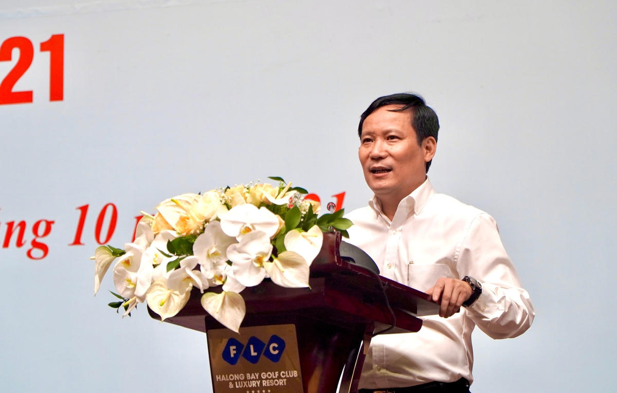 Ông Phạm Tấn Công, Chủ tịch Phòng Thương mại Công nghiệp Việt Nam VCCI đã thay mặt cho cộng đồng doanh nghiệp trên cả nước gửi lời chúc mừng đến doanh nghiệp, doanh nhân tỉnh Quảng Ninh.