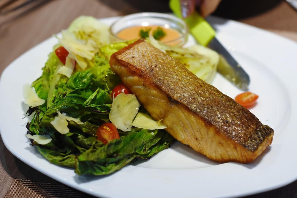 Cá hồi có giá trị dinh dưỡng cao, tốt cho sức khỏe