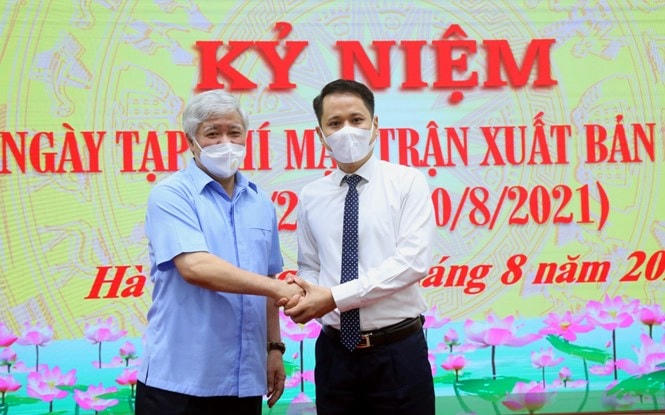 Chủ tịch Đỗ Văn Chiến mong muốn, trong thời gian tới Tạp chí Mặt trận hoàn thiện các tiêu chuẩn của một tạp chí khoa học, đồng thời tiếp tục thực hiện tốt tôn chỉ mục đích là cơ quan ngôn luận của UBTƯ MTTQ Việt Nam.