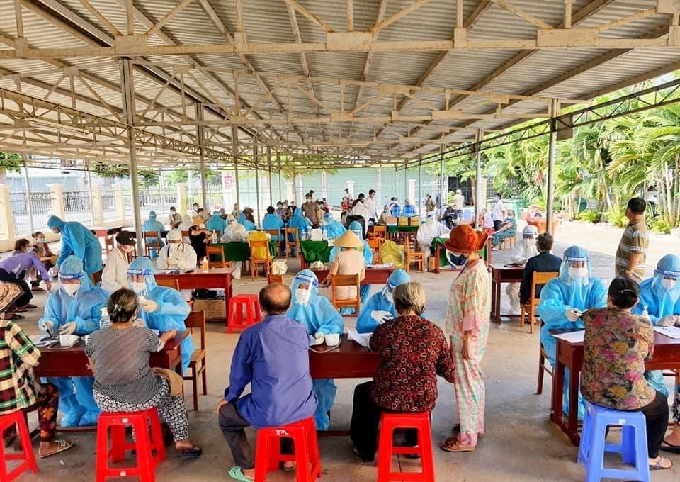 Hơn 1,4 triệu người dân Long An đã hoàn thành 1 mũi tiêm vắc xin