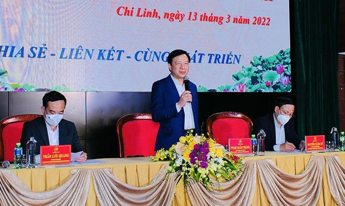 Bí thư Tỉnh ủy Hải Dương Phạm Xuân Thăng phát biểu tại hội nghị.