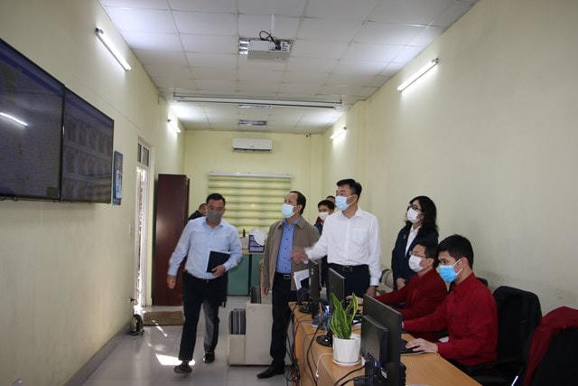 Sau ngày 31/12, xe kinh doanh vận tải chưa lắp camera giám sát sẽ bị từ chối đăng kiểm và phạt tiền.