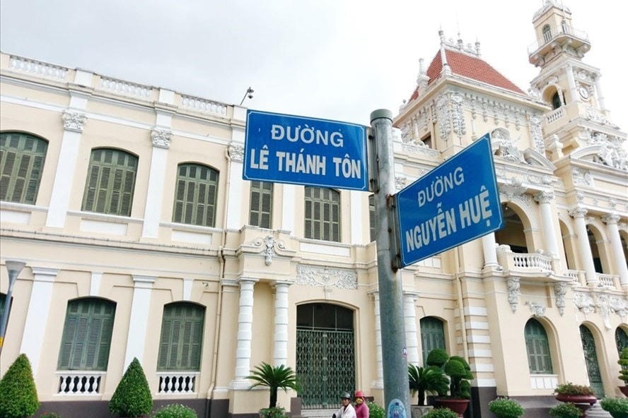 Tên vua Lê Thánh Tông bị đặt sai do kiêng húy.