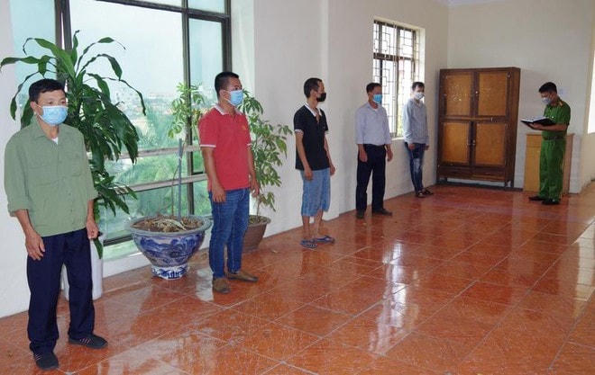 Nhóm đối tượng trộm cắp hơn 5,5 tấn nhôm phế liệu tại cơ quan Công an tỉnh Hải Dương. 