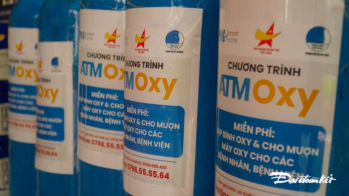 Dự án là sự hợp tác của đội nhóm PHGSmarthome của ông Tuấn Anh, Hội doanh nhân trẻ Việt Nam và Thành đoàn TP HCM.