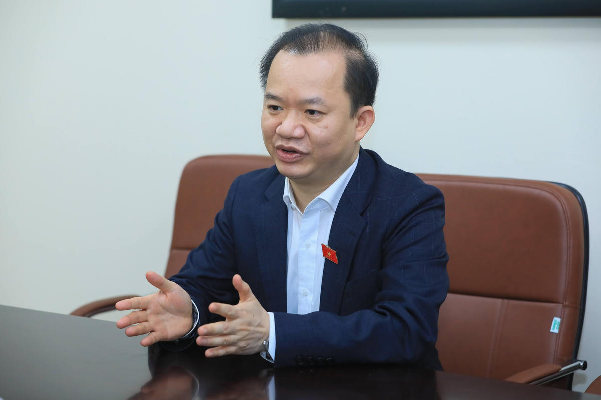 PGS.TS Bùi Hoài Sơn. Ảnh: Quang Vinh.